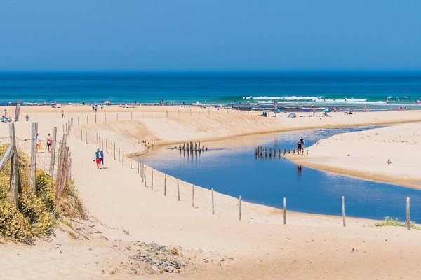 Découvrez le meilleur de la Nouvelle-Aquitaine avec un camping 4 ou 5 étoiles